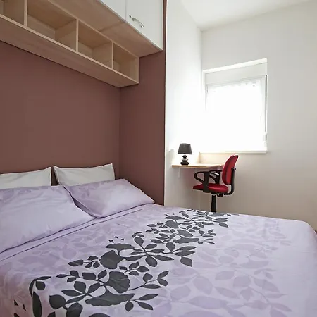 Apartment Sara